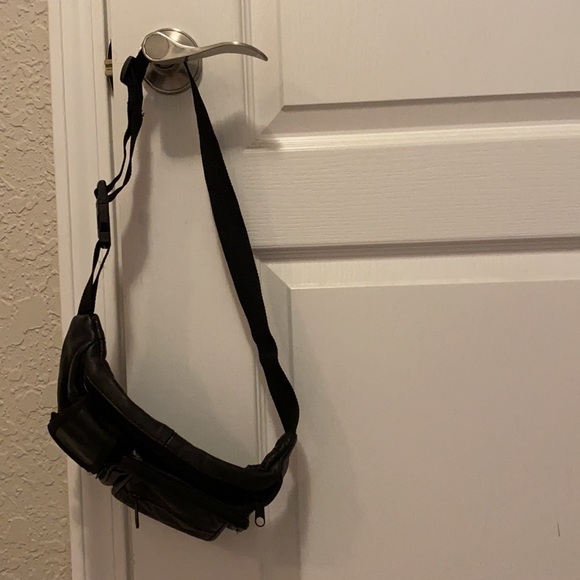 Black fanny packs! I have 2 of them. - Picture 2 of 6